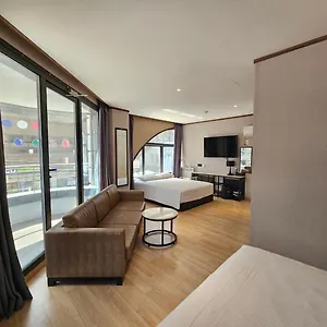 Hotel Sunland